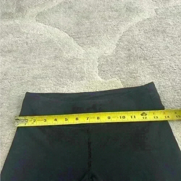 Lululemon cropped leggings  15 “ - Picture 4 of 4